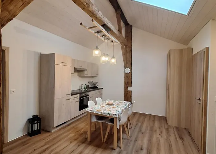 Les Fontaines Bed & Breakfast *